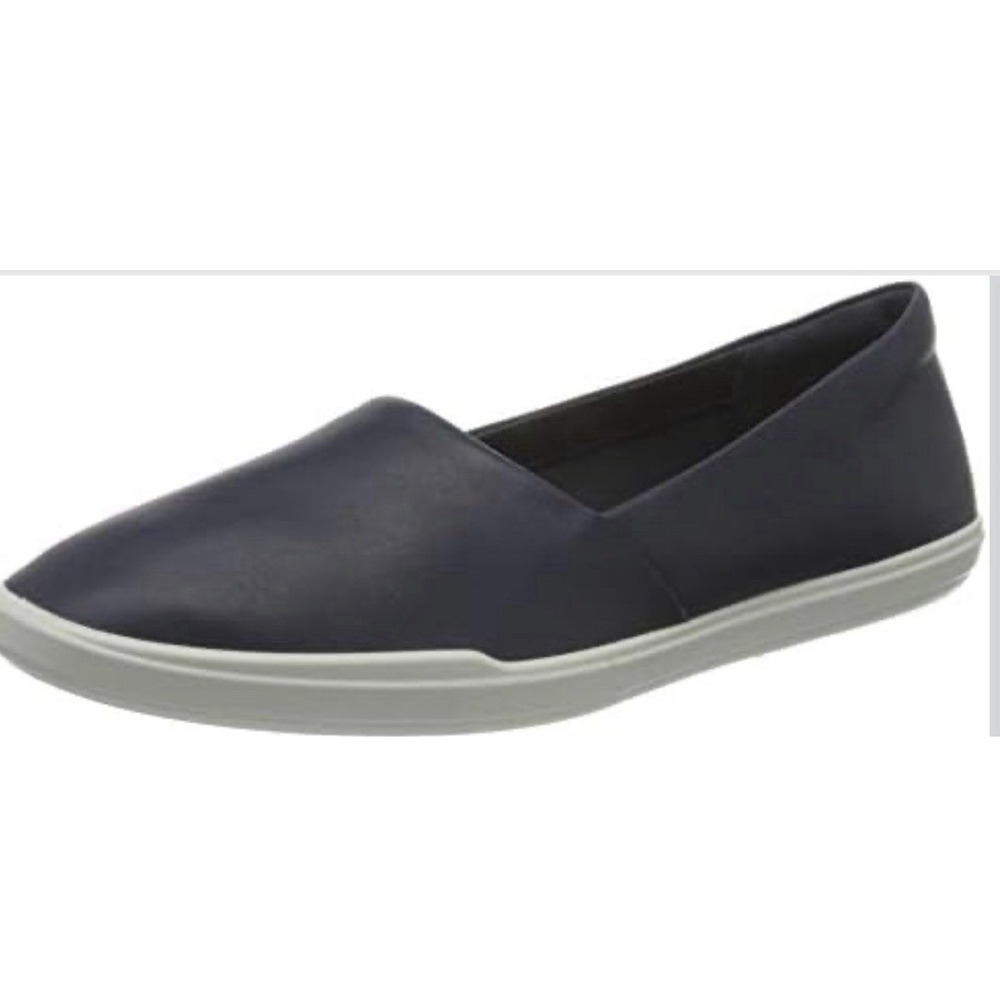 Ecco Women's Simpil‎ Navy Leather White Loafer Shoes Women's Size 37 -6.5